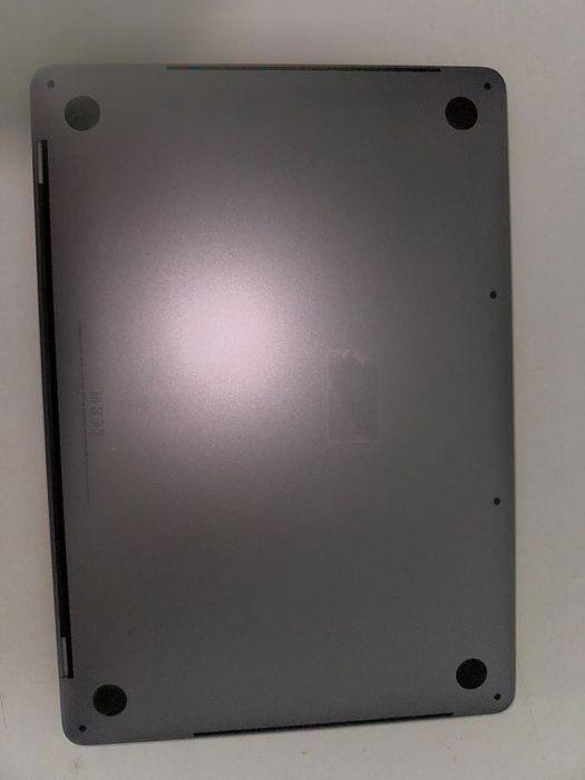 MacBook Pro
13-inch, 2019, Four Thunderbolt 3 ports
