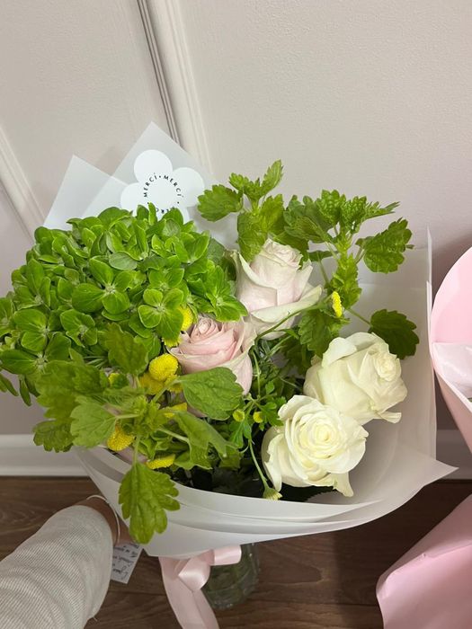 Цветы , букеты цветов продам