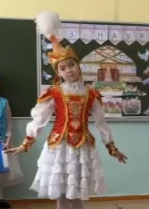 Казахский костюм для девочек