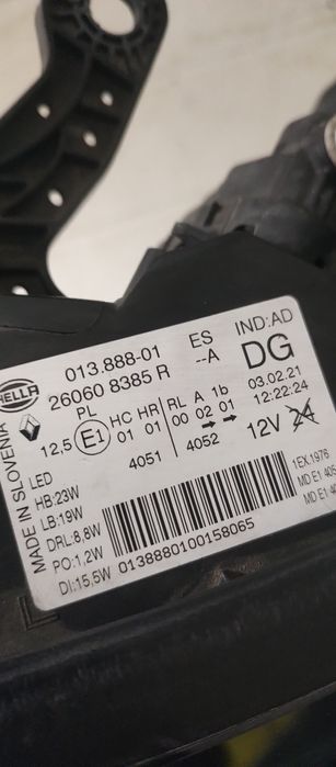 Far stânga kadjar facelift full led cod 260608385R