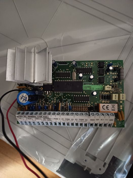 Placa centrala DSC PC585