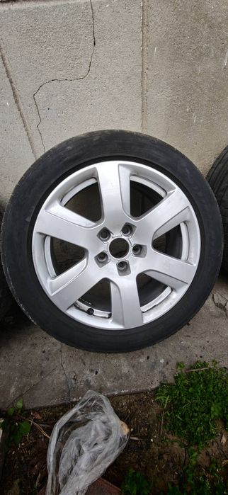 Джанти с гуми 5х112 17ки