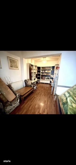 Apartament De Vânzare cu 3 Camere in zona București-noi sec.1 — fotografia 2