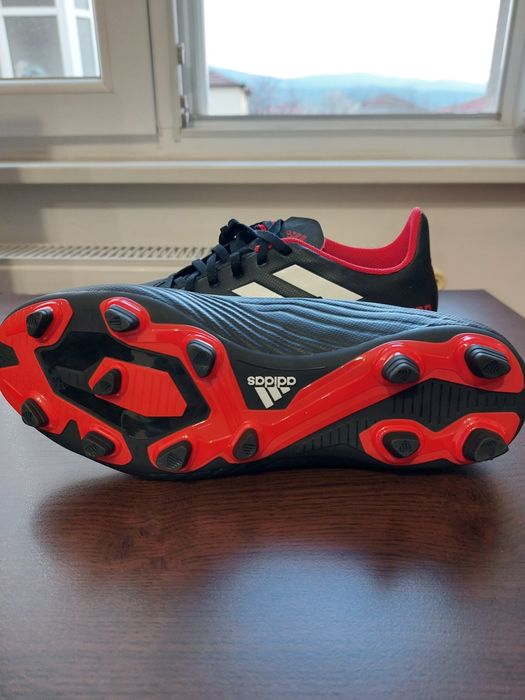 Футболни обувки за юноши Adidas Predator DB2007