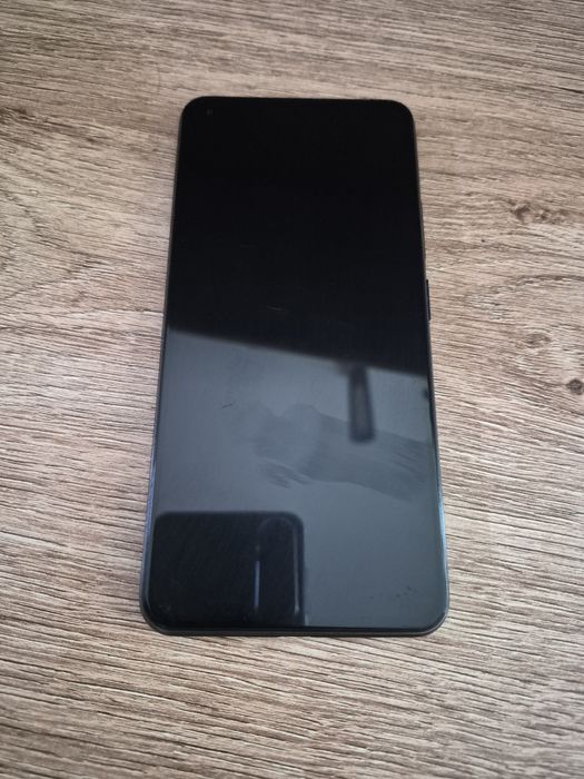 Redmi 11 lite sotiladi xolati alo darajada