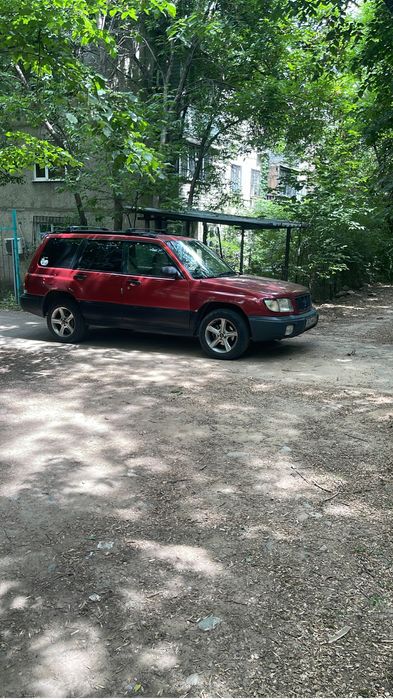 Продам машину субару