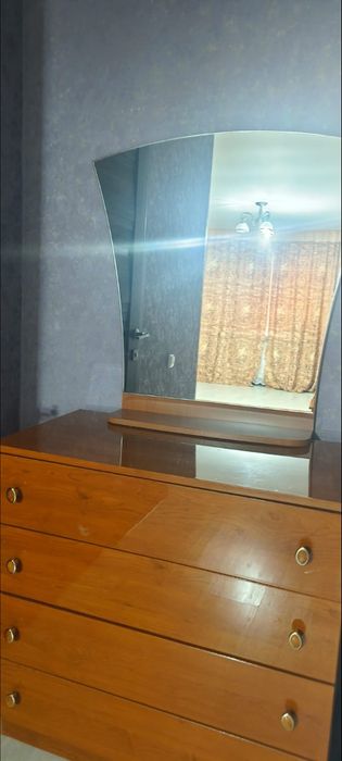 Продам спальный гарнитур Б/у