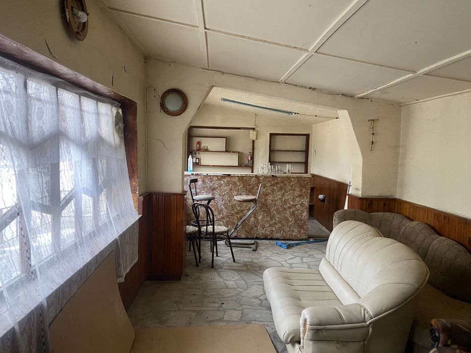 Продава се Заведение в с. Калипетрово, Област Силистра - 750 кв.м за 46 €/кв.м - Снимка #3