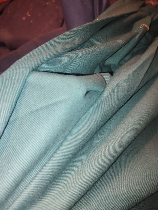 Продавам макари , платове и други