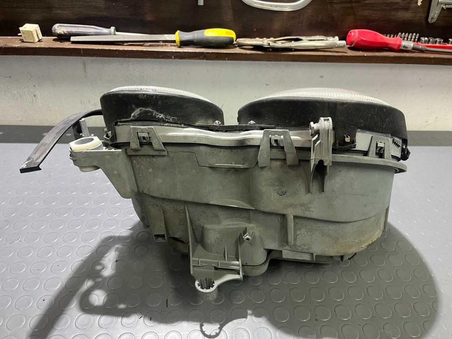 Ляв фар за Mercedes E-class W210 (преди фейс)