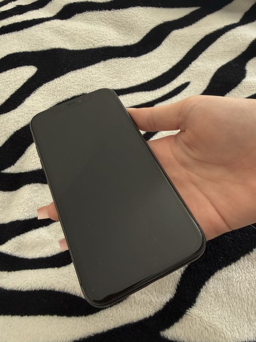 Iphone 11 negru,64 gb