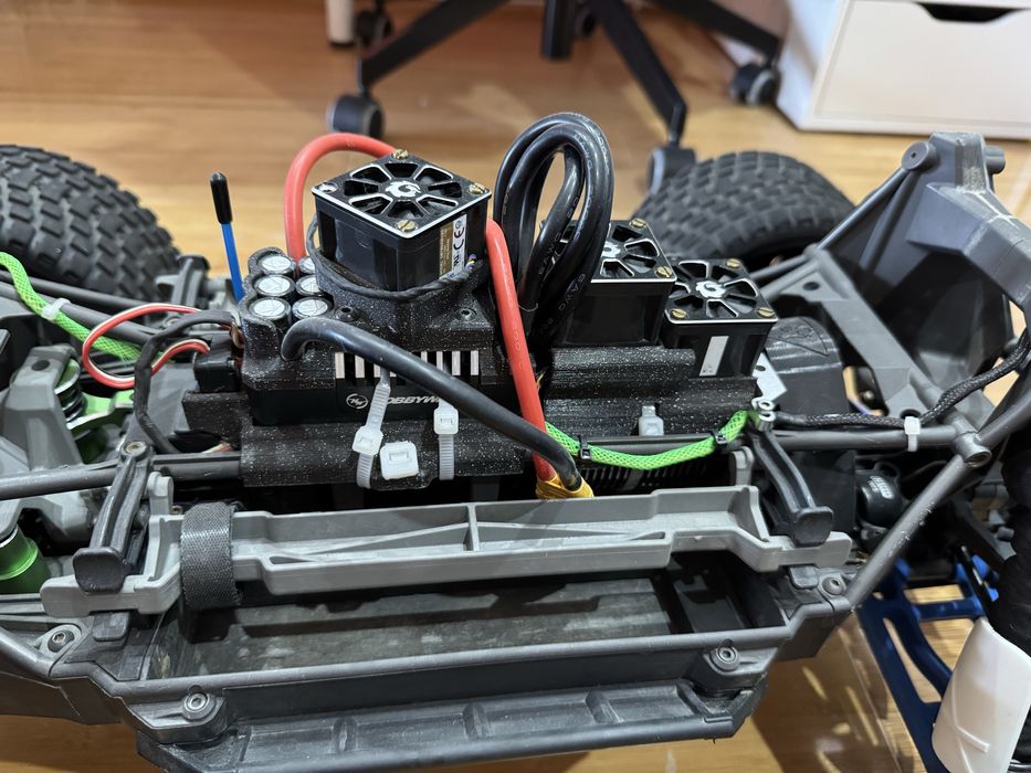 Automodel Traxxas Xmaxx