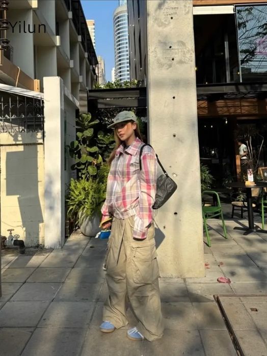 Клетчатая ветровка с воротом осень -весна женская