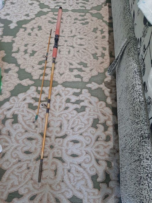 Продам советский спиннинг