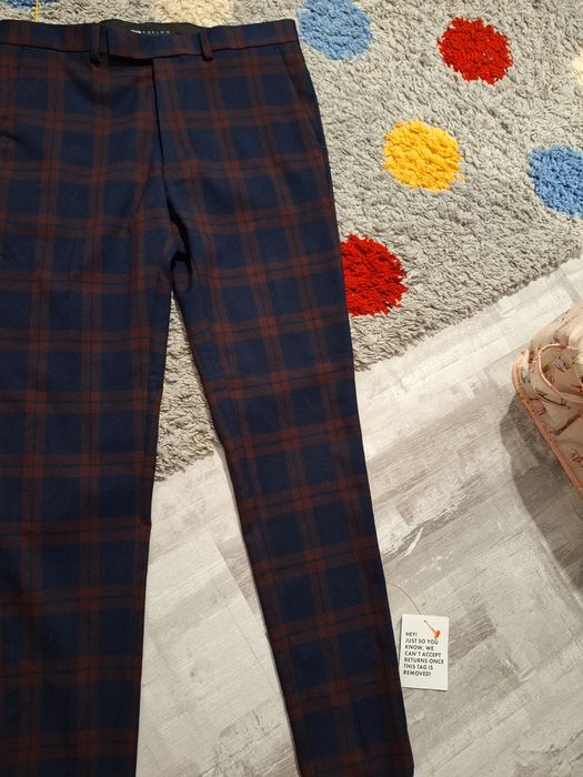 Pantaloni bărbătești eleganți/ocazie skinny fit noi