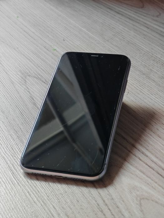 iPhone 11 / 128gb