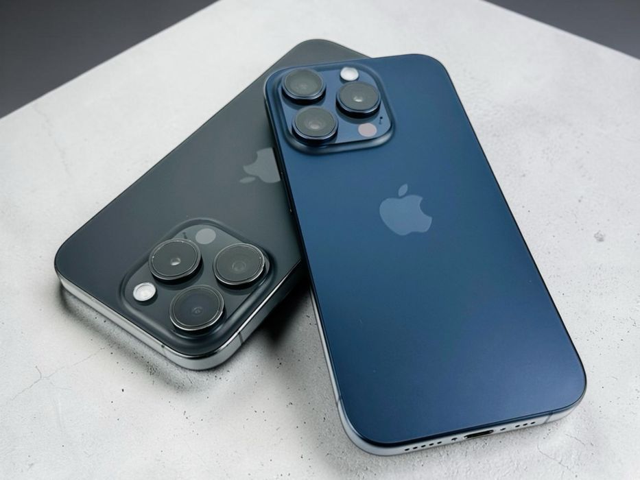 Apple iPhone 15 Pro 128GB Blue / Black Перфектен! Гаранция!