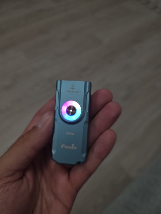 Lanternă Fenix E06R