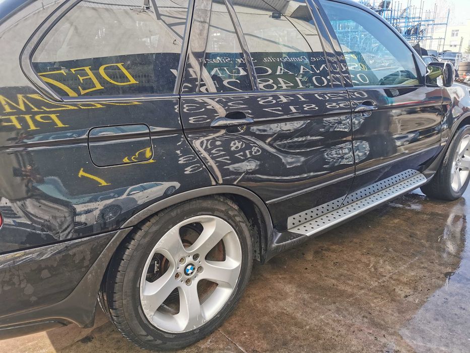 dezmembrez BMW X5 e53 3.0d , 4.4i , 3.0i/usa fata x5 /bara fata X5/far