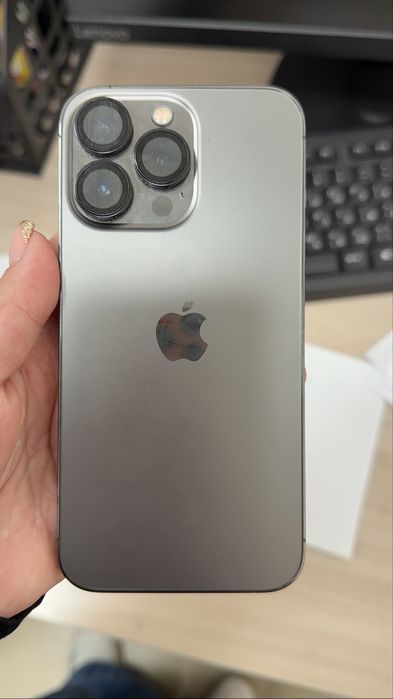 Продам Айфон 13про