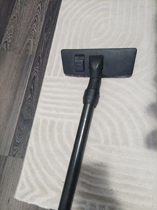 Четки и тръби за прахосмукачка