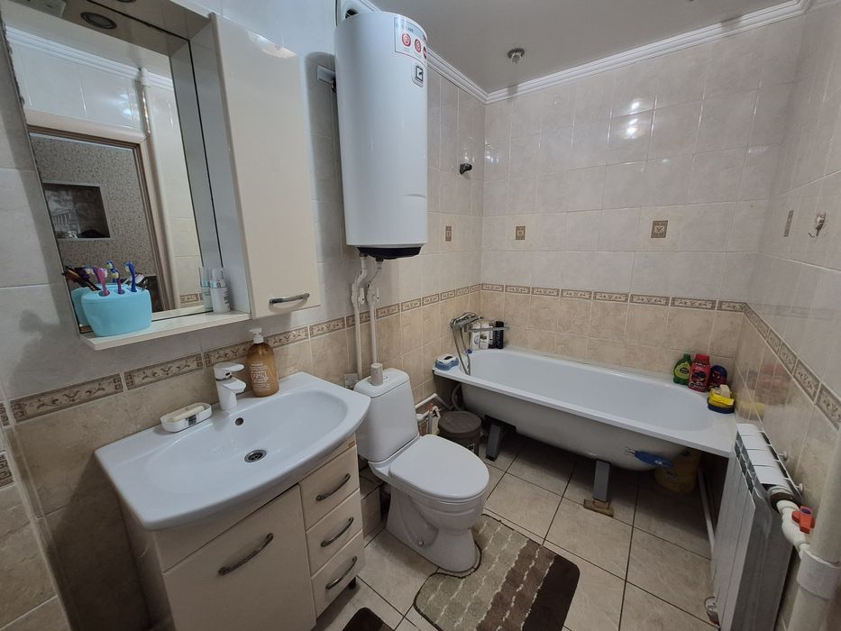 Продается 2-комнатная квартира