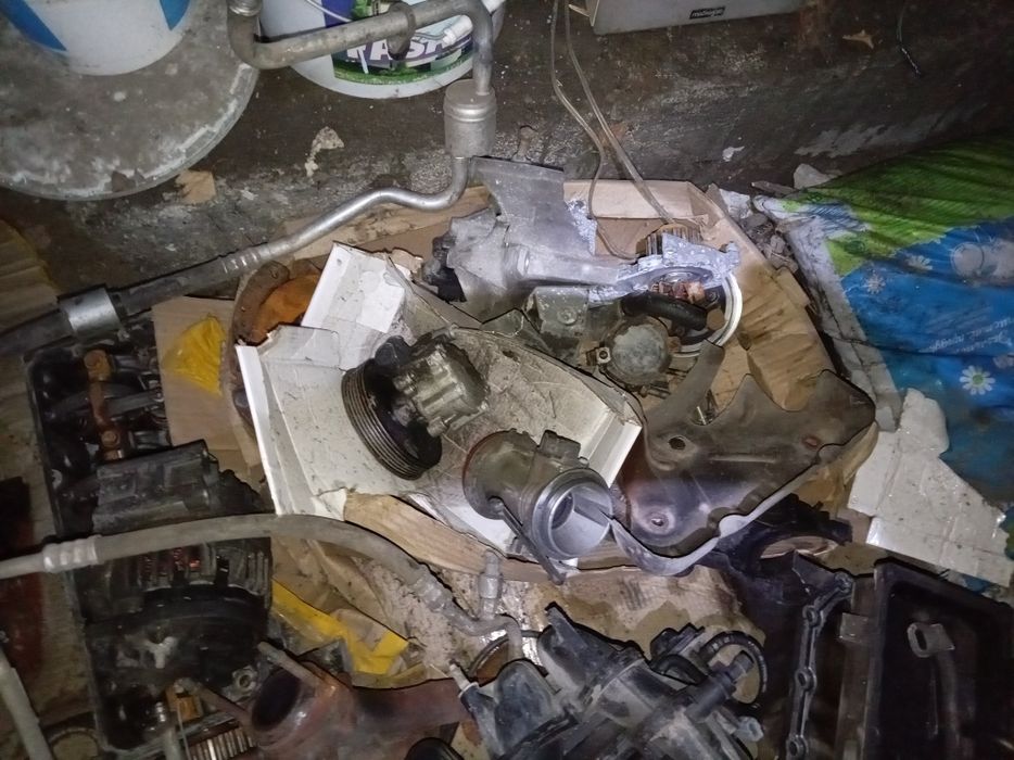 В разборе двс К7м, навесное