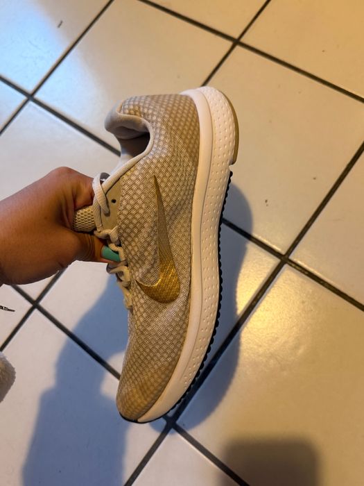 Женски маратонки