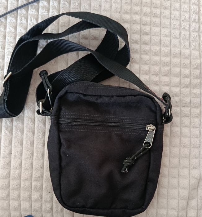 Дамски чанта FatFace и Чанта Eastpak The One