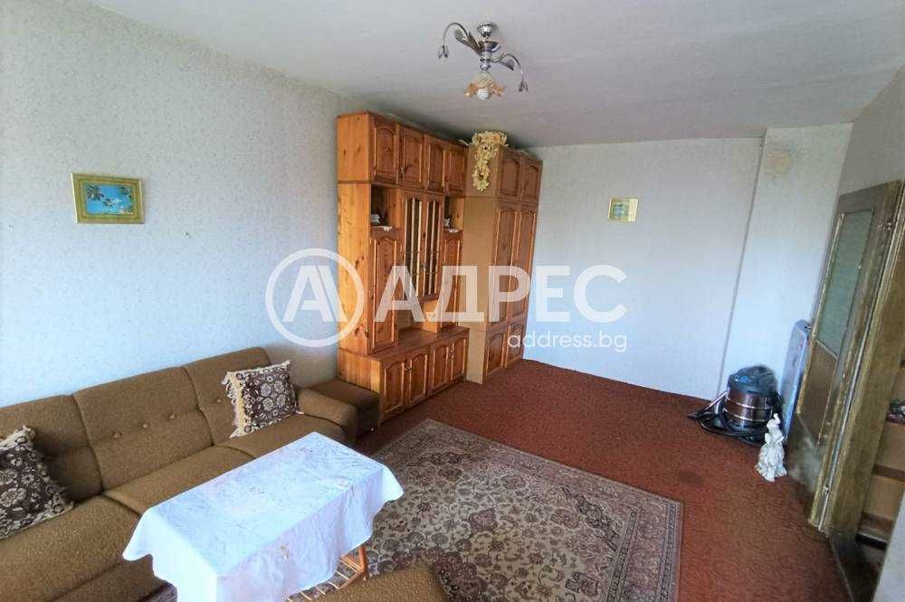 Продава се Двустаен апартамент в Разград, Орел - 66 кв.м за 889 €/кв.м - Снимка #2
