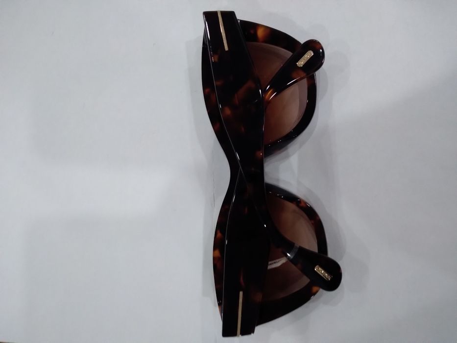 Ochelari de soare Tom Ford, pentru femei.
