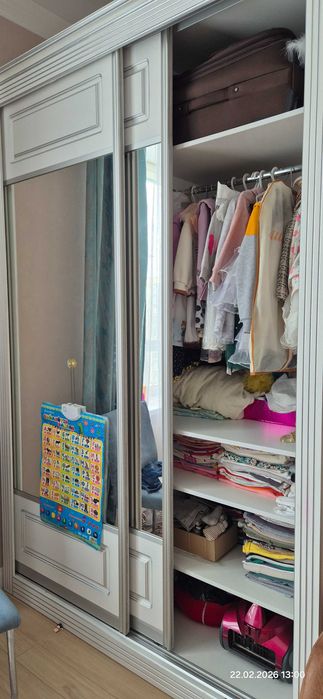 Продам шкаф-купе