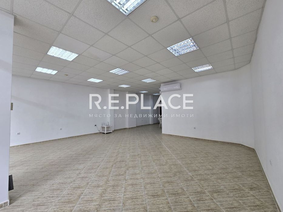 Дава се под наем Магазин в Варна, Левски - 75 кв.м за 1 € - Снимка #1