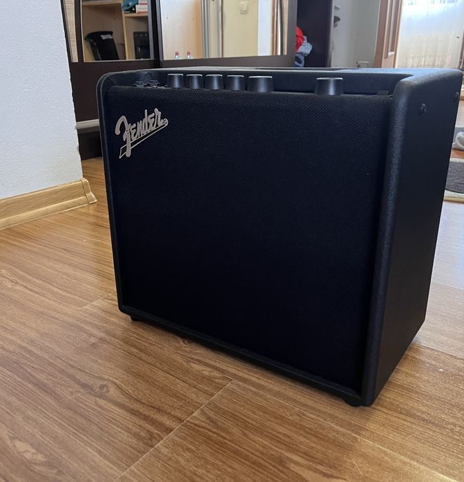 Amplificator fender mustang LT25