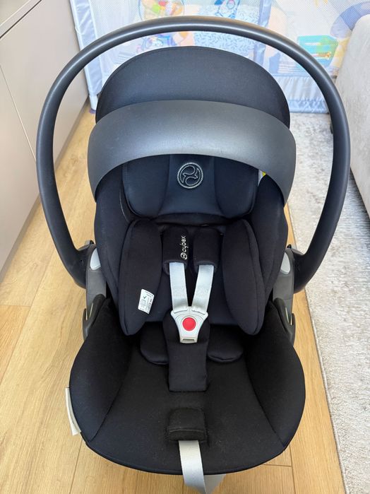 Столче за кола Cybex Cloud G i-Size 0-13 кг Magic Black + подложка за новородено