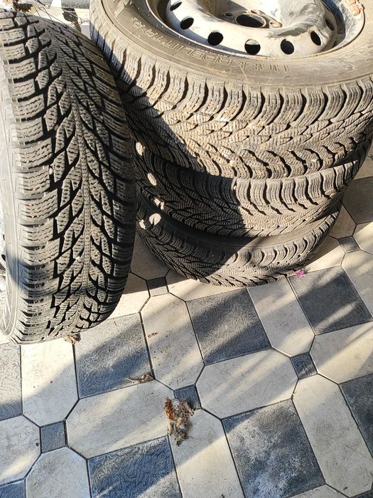 Диск с резиной на 15 разболтовка 5*100