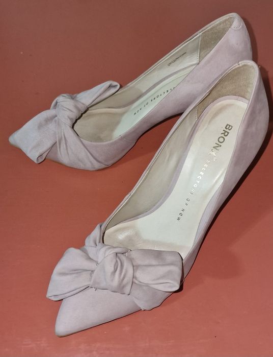 Продаются туфли.