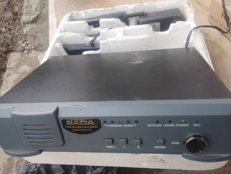 Радео телефон сотилади BADA 3810