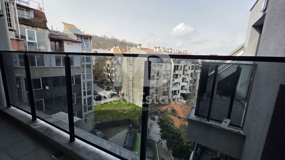 2-стаен в Пловдив-Център площ 69 цена 650