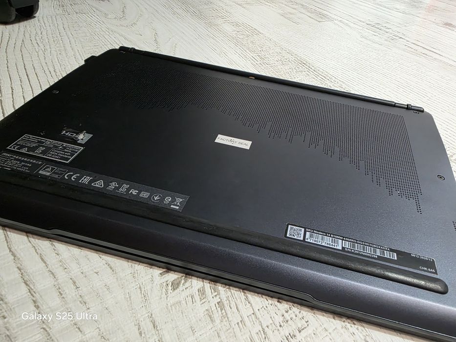 Laptop MSI Moder 14 Aluminiu 1,3kg Windows 10 Pro  Preț fix