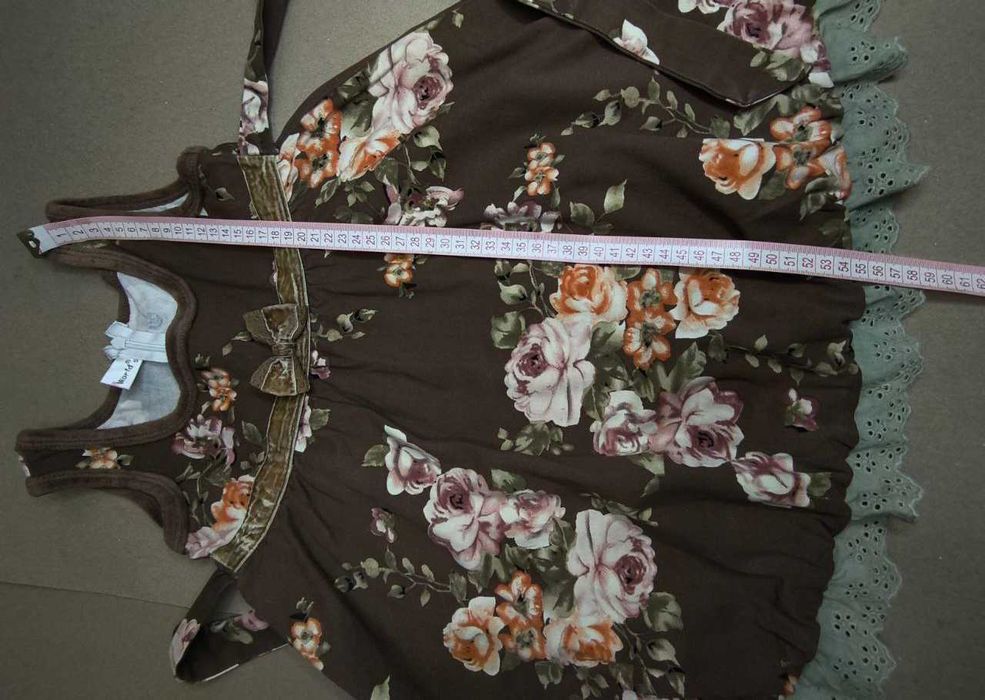 Нарядное теплое платье-сарафан для девочки 4–6 лет, длина 56-48 см