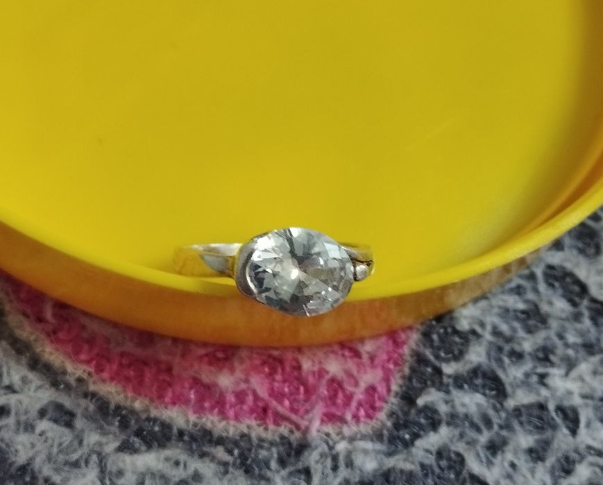 Продам кольцо серебро