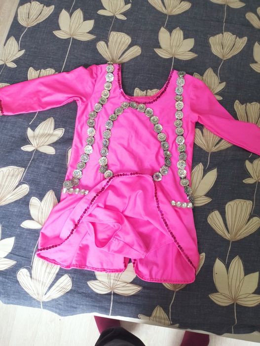 Продается купальник костюм для гимнастики