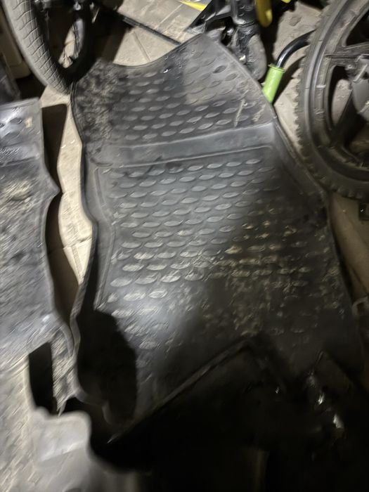 Полики subaru outback BR