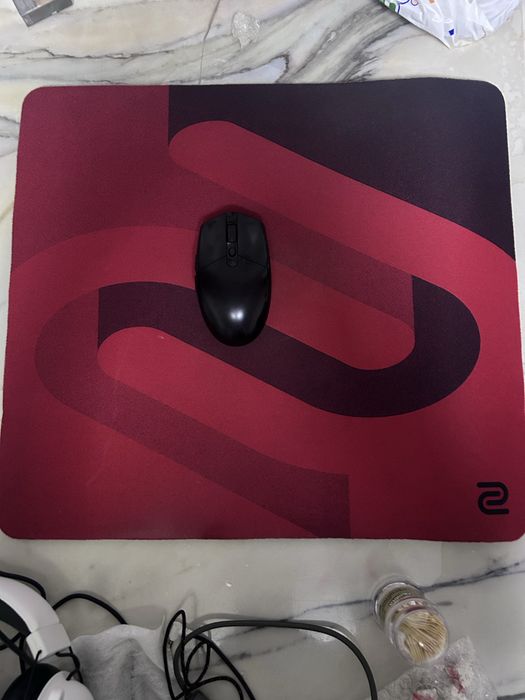 мышка Logitech g305 с ковриком подарок