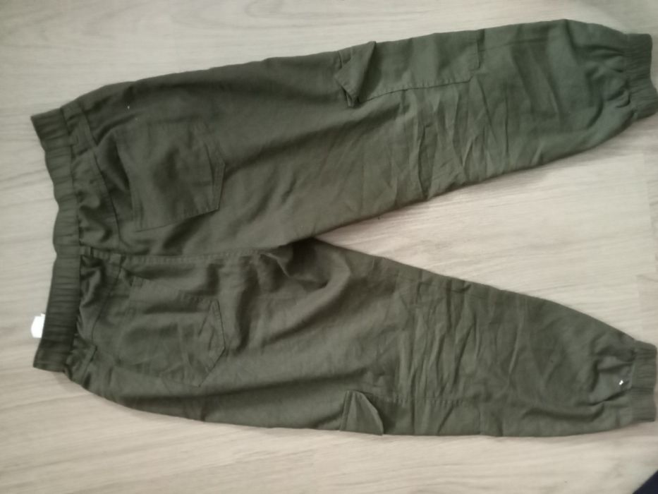 Pantaloni cargo verzi marimea 38/M