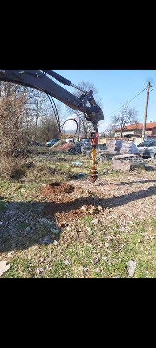 Услуги с комбиниран багер и самосал