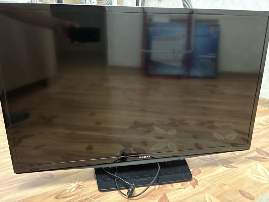 Продам телевизор samsung ue32h4000ak