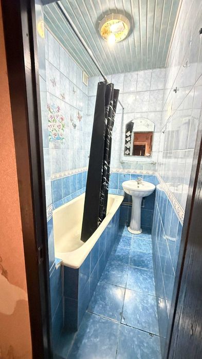 Куйлик Массив-6 2хона МЕТРО ёнида Срочно арзонга