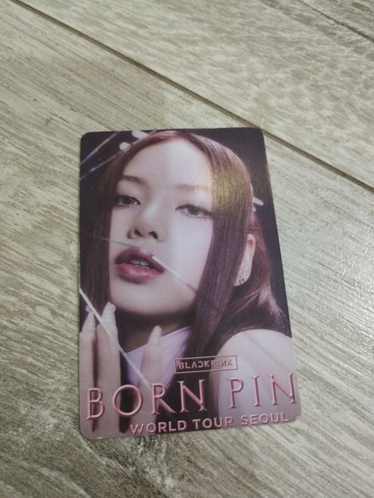 Продаётся карточка с Лисой (Lisa) из BLACKPINK (концепт Born Pink Worl